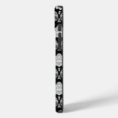 Rococo-Damask-Muster Weiß auf Schwarz Case-Mate iPhone Hülle (Rückseite / Links)