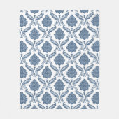 Rococo-Damaskmuster Blau auf Weiß Fleecedecke (Vorderseite)