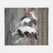 Rodeo Bucking Pinto Bronco Fleecedecke (Vorderseite (Horizontal))