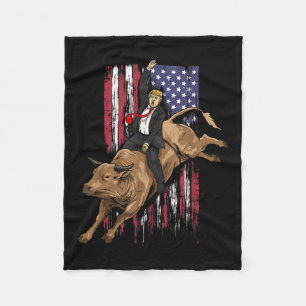 Rodeo Bull Rider Trump American Flag Cowboy Bull Fleecedecke