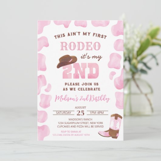 Rodeo Cowgirl Zweiter Geburtstag Einladungen (Stehend Vorderseite)