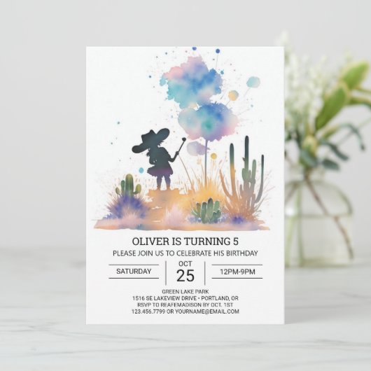 Rodeo Modern Cowboy Birthday Einladung (Stehend Vorderseite)