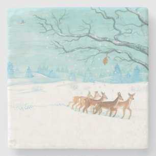 Roe Deer im Winterwald mit Schnee Steinuntersetzer