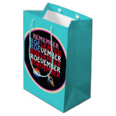 ROEVEMBER-Geschenktasche Mittlere Geschenktüte (Rückseite Schrägansicht)