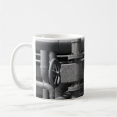 Rohre und Ventile Kaffeetasse (Links)