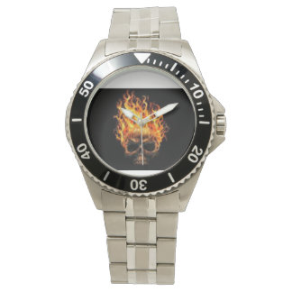 Rolex-Feuerschädel silberfarben Armbanduhr