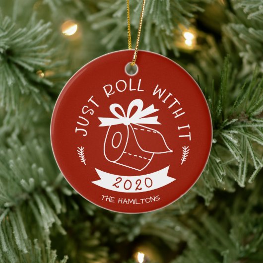 Roll mit es lustig Covid Weihnachten Keramik Ornament (Baum)
