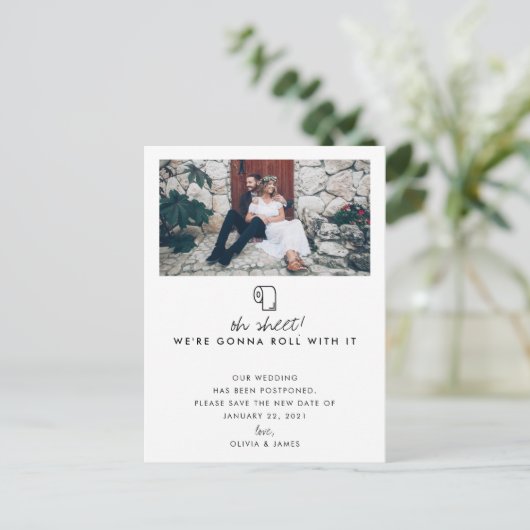 Roll with it Foto New Date Wedponement Ankündigungspostkarte (Stehend Vorderseite)