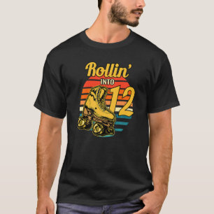 Rolle rein in 12 Retro-Roller-Geburtstagsfeier zum T-Shirt