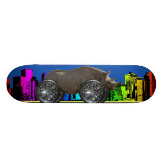 Rollen auf 22' s [Nashorn] Skateboard