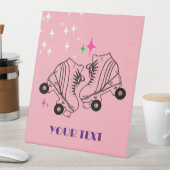 Roller Skate Skaten Pink Birthday Disco Party Sockelschild (In Situ)