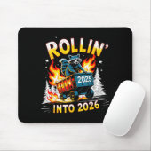 Rollin Into 2026 Funny Raccoon New Year Meme  Mousepad (Mit Mouse)