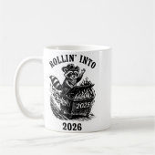 Rollin Into 2026 Raccoon Funny Dumpster Fire 2025 Kaffeetasse (Links)