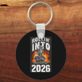 Rollin Into 2026 Raccoon Funny Dumpster Fire 2025  Schlüsselanhänger (Vorderseite)