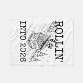 Rollin’ Into 2026 Raccoon Funny New Year Raccoon T Fleecedecke (Vorderseite (Horizontal))