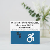 Rollstuhlfahrer entkommen in der Zombie-Apokalypse Postkarte (Stehend Vorderseite)