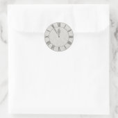 Roman Numerale Clock Face B&W Runder Aufkleber (Tasche)