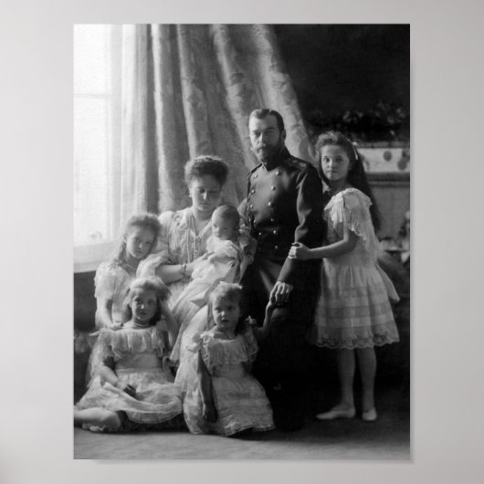 Romanov Family Portrait - Circa 1904 Poster (Vorne)