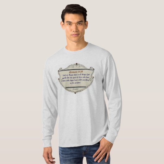Romans 8:28 Shield Christian Men's Long Sleeve Tee (Vorne ganz)