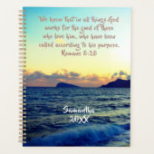 Romans 8:28 Soothing Sunset Christian Faith Planer (Vorderseite)