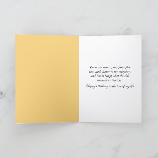 Romantic Birthday Pineapple With a Glowing Heart Karte (Innenseite)