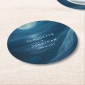 Romantic Blue Moonlit Beach Custom Names Wedding Runder Pappuntersetzer (Angewinkelt)