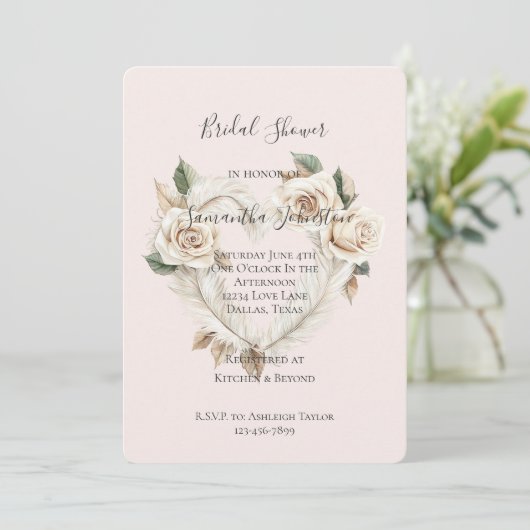 Romantic Blush Roses Feathers Heart Bridal Shower Einladung (Stehend Vorderseite)