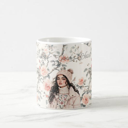 Romantic Brown Hair Girl in Hat Peach Roses Floral Kaffeetasse (Mittel)