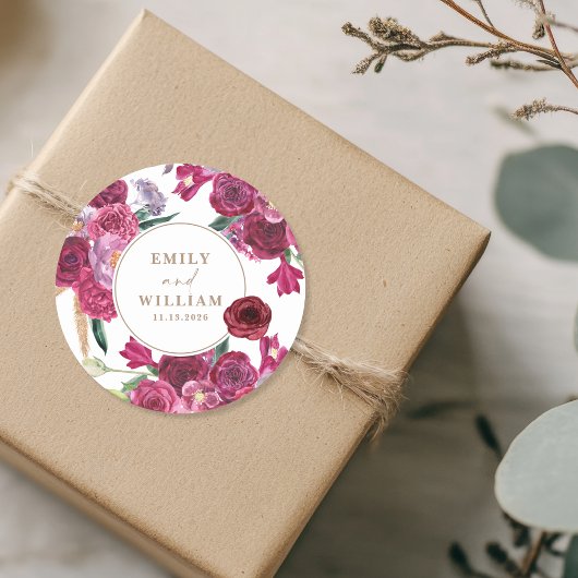 Romantic Burgundy  Floral Wedding couple names Runder Aufkleber