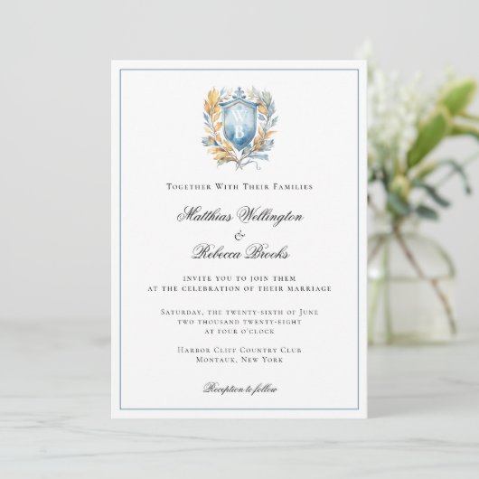 Romantic Classic Blue Crest Monogram Wedding Einladung (Stehend Vorderseite)