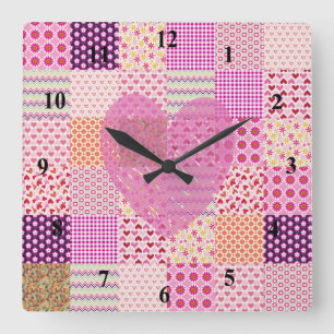 Romantic Country Style Pink Patchwork Heart Design Quadratische Wanduhr