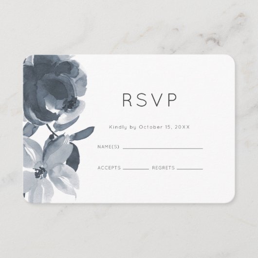 Romantic Dusty Blue Floral Wedding RSVP (Vorderseite)