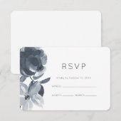 Romantic Dusty Blue Floral Wedding RSVP Karte (Vorne/Hinten)