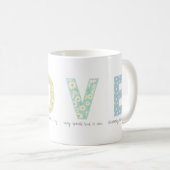 Romantic Floral LOVE Initial Acrostic Design Kaffeetasse (VorderseiteRechts)