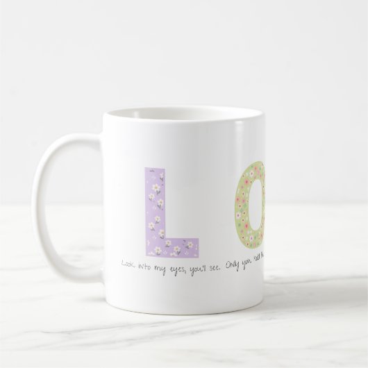 Romantic Floral LOVE Initial Acrostic Design Kaffeetasse (Links)