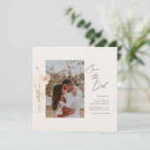 Romantic Gold and Blush Pressed Flowers Photo Einladung (Stehend Vorderseite)