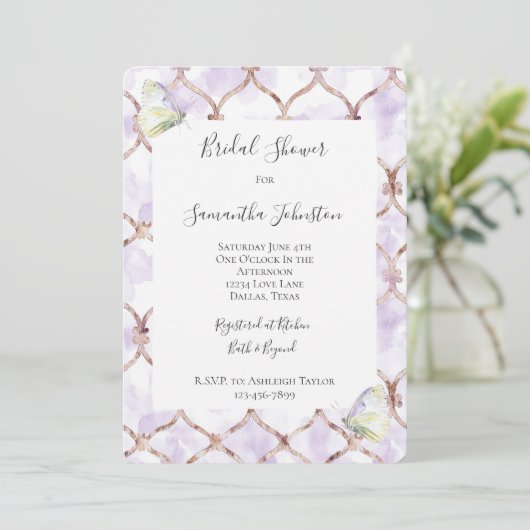Romantic Lavender Green Butterflies Bridal Shower Einladung (Stehend Vorderseite)