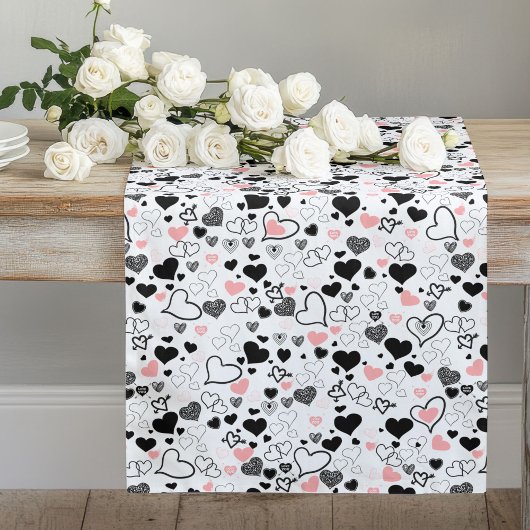 Romantic Love Gift Table Runner Pink Black Hearts Großer Tischläufer