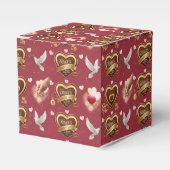 Romantic Maroon Pattern Doves Hearts Emblem Geschenkschachtel (Vorderseite)
