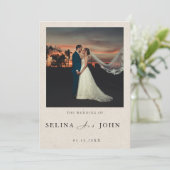Romantic Minimalist Cream Modern Photo Wedding  Einladung (Stehend Vorderseite)