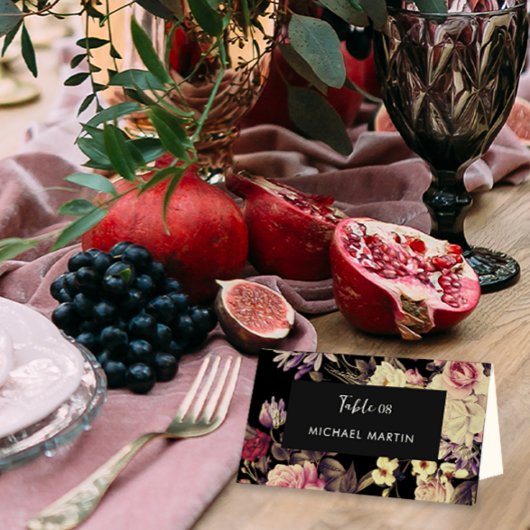 Romantic Moody Black Floral Wedding Table Platzkarte