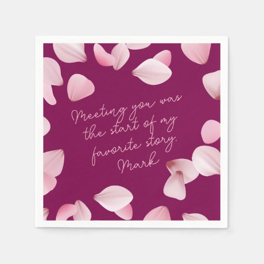 Romantic Pink Petals Love Note  Serviette (Vorderseite)