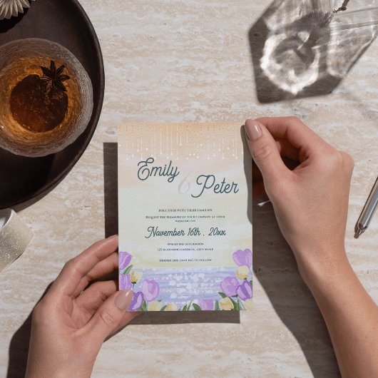 Romantic Purple Floral Beach Sunset Wedding Invite Postkarte