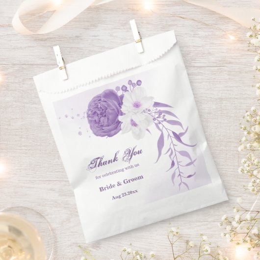 Romantic purple flowers wedding geschenktütchen (Ausgeschnitten)