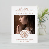 Romantic Real Rose Gold Floral Wreath Photo Folieneinladung (Stehend vorne)