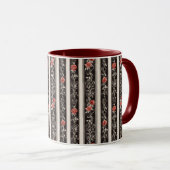 Romantic Red Roses Floral Cream Black Stripes Tasse (VorderseiteRechts)