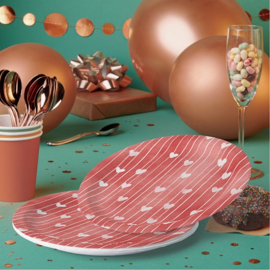 Romantic Red White Stripes Hearts Love Pappteller (Multi)