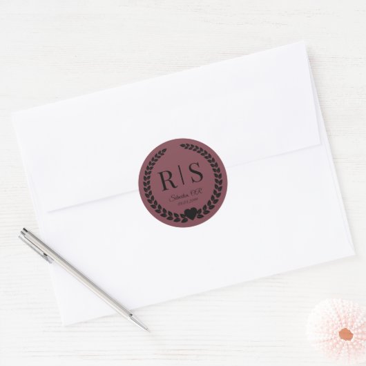 Romantic Rosewood Wedding Monogram Initials Runder Aufkleber (Umschlag)