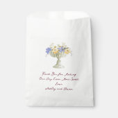 Romantic Tuscan Garden Urn with Flowers Wedding Geschenktütchen (Vorderseite)