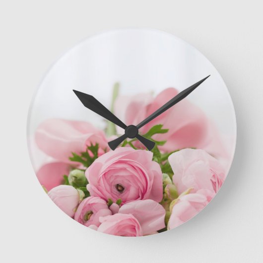 Romantic Wedding Love Soft Pink Flower Bouquet Runde Wanduhr (Vorderseite)